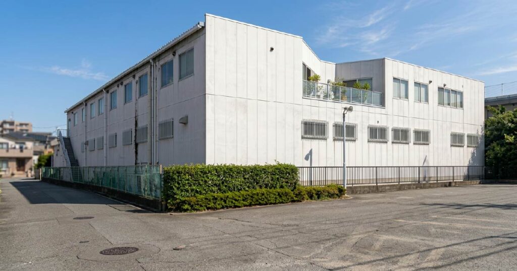 東京都羽村市 倉庫 大規模修繕工事 施工前